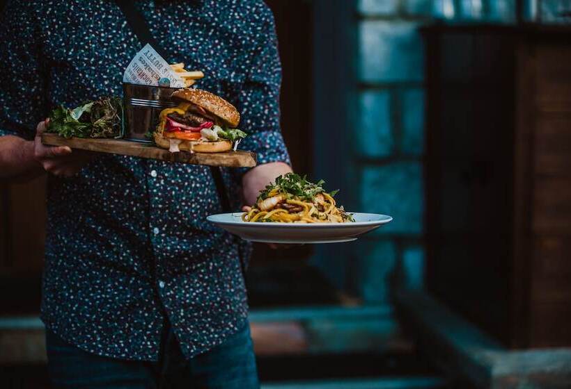 ホテル Hôtel Les Grangettes