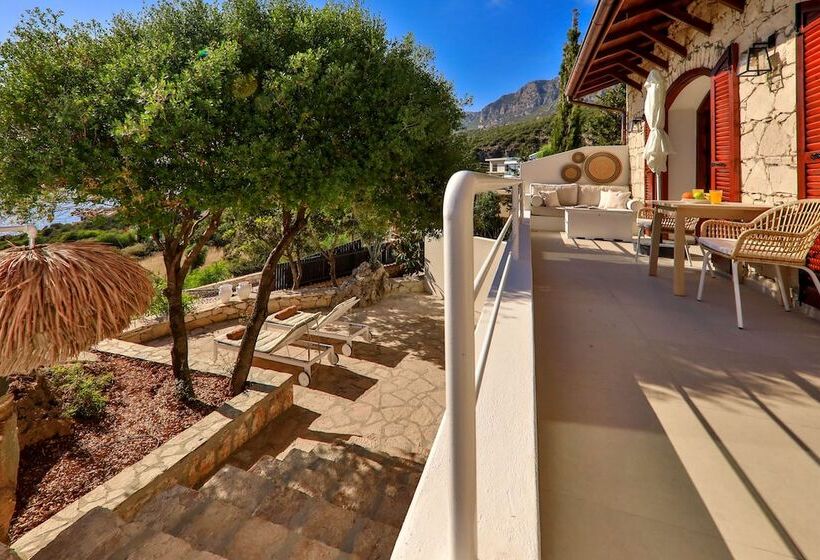 בית מלון כפרי Kale Suites