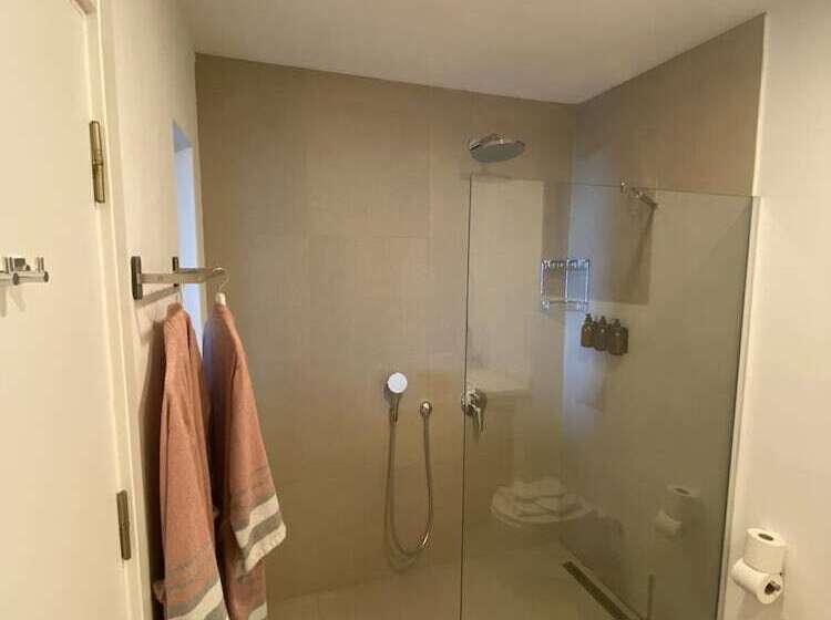 בית מלון כפרי Kale Suites