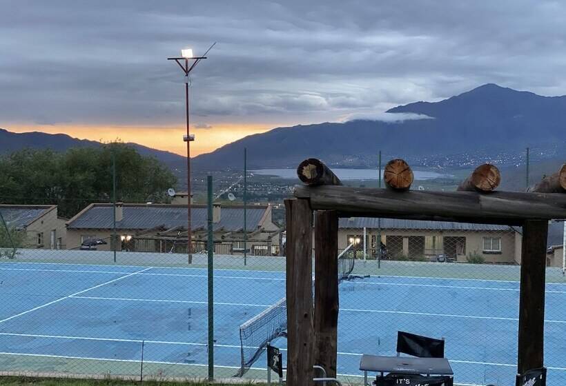 هتل Los Carolinos By Dot Cabana