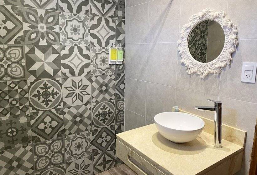 هتل Los Carolinos By Dot Cabana