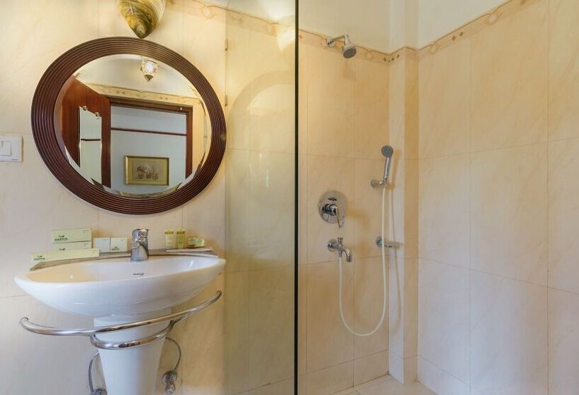 فندق The Riverwood Forest Retreat   Dooars