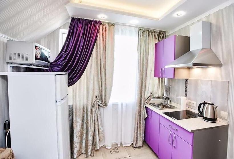 هتل Zhemchuzhina Zarech Ya