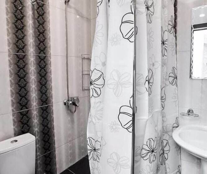 هتل Zhemchuzhina Zarech Ya