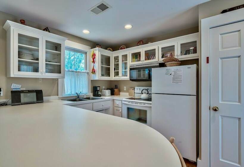 Karibu In Seaside 280985 By Redawning