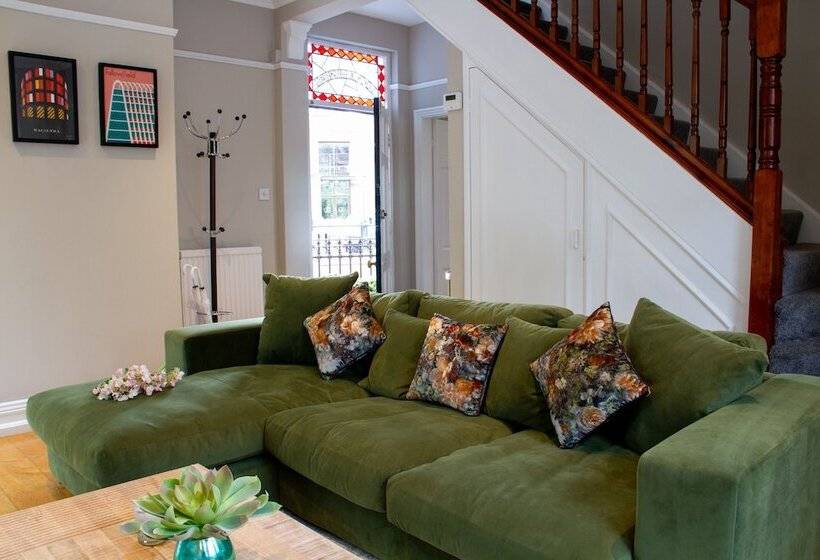 Lock Keepers Cottage Detached House In The City