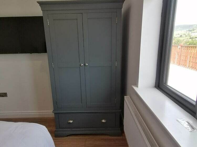 Lovely 3bed Cabin In Meigh