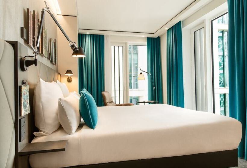 Motel One Manchester St. Peter S Square
