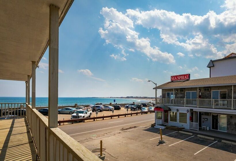 Sea Spiral Suites & Motel