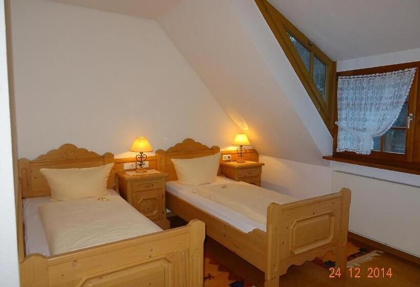 بنسيون Wasserstelz Historisches Genusshotel & Restaurant Am Rhein