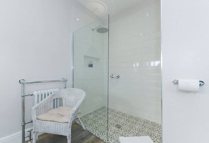 レジデンス Borrowfield Lodge