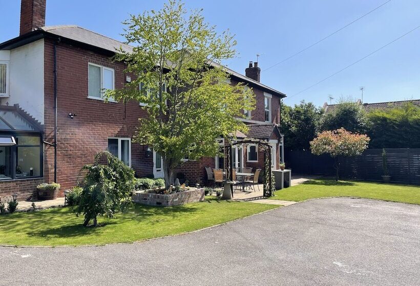 レジデンス Borrowfield Lodge