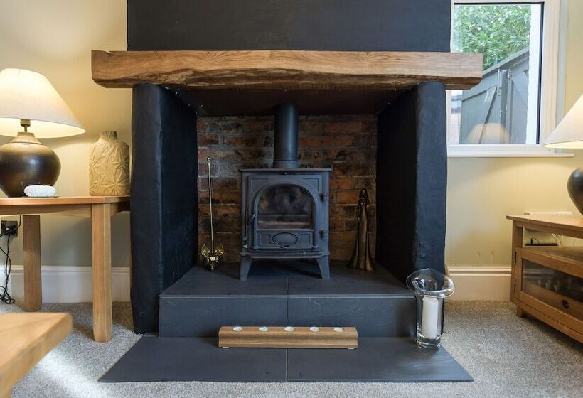 レジデンス Borrowfield Lodge