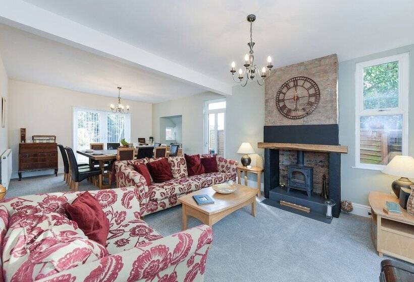 レジデンス Borrowfield Lodge