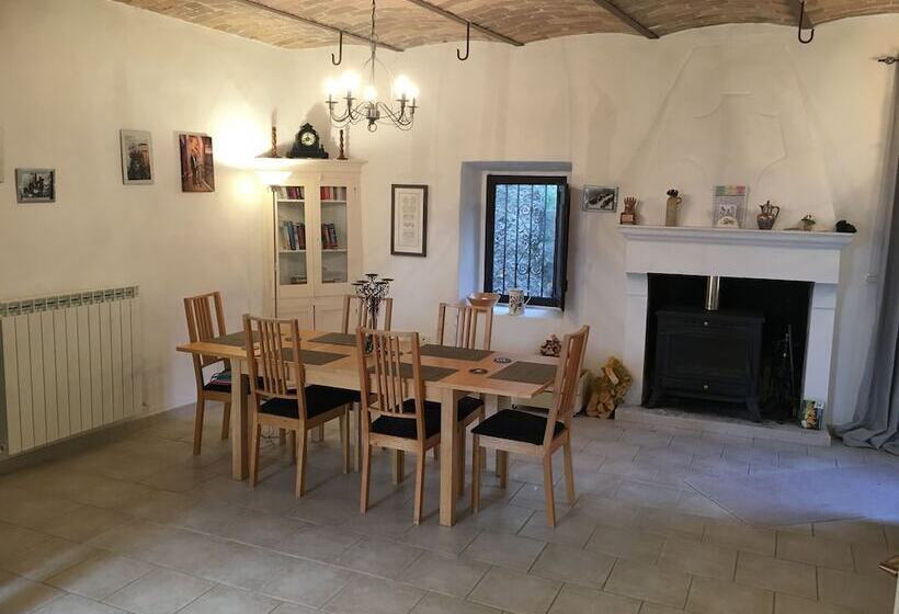 דירת נופש Large Medieval House In National Park, Super View