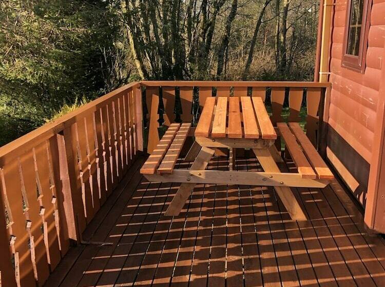 Snowdonia Log Cabin With 2 Beds W/ Private Garden