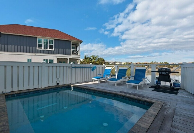 Song By The Seashipwatch