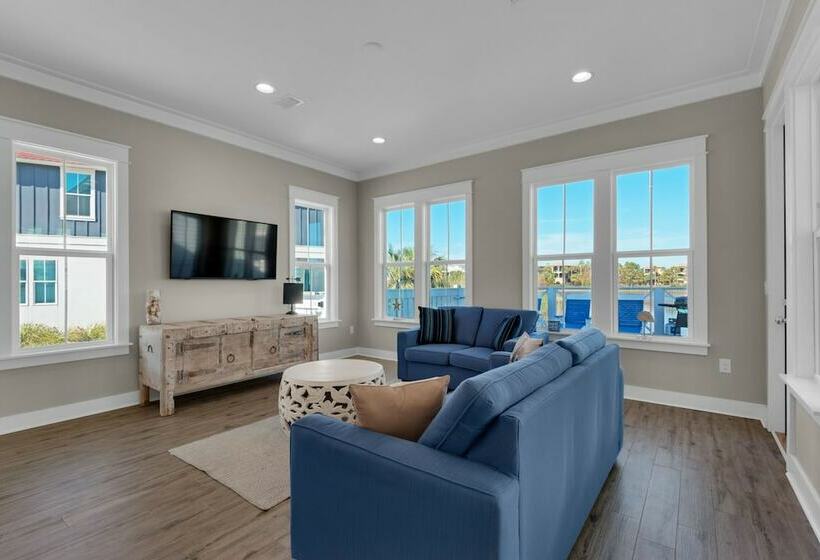 Song By The Seashipwatch