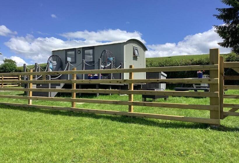 The Shepherds Hut At Hafoty Boeth