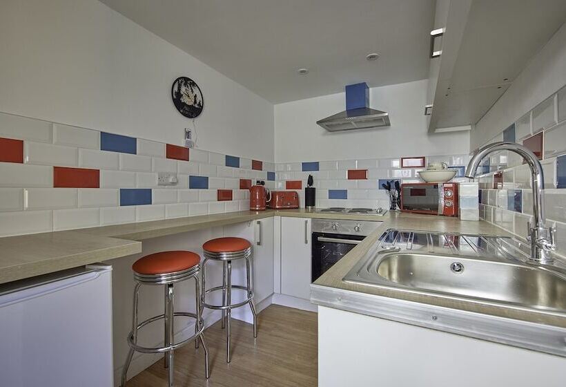 Violets Wonderland Cottage