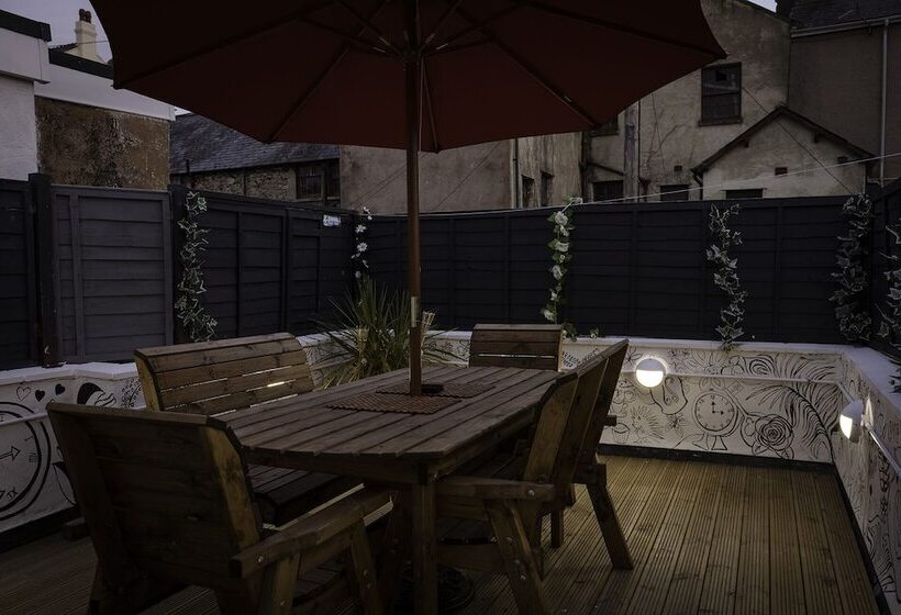 Violets Wonderland Cottage