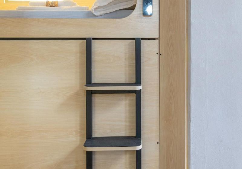 צימר Hostelit, Capsule Hostel