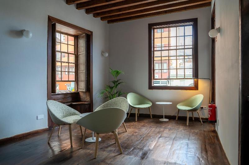 צימר Hostelit, Capsule Hostel