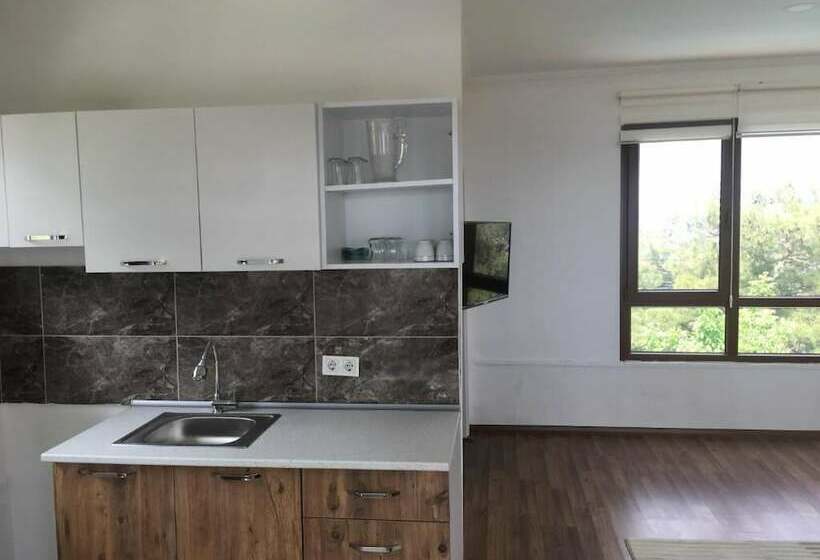 Bed and Breakfast Yenivadi