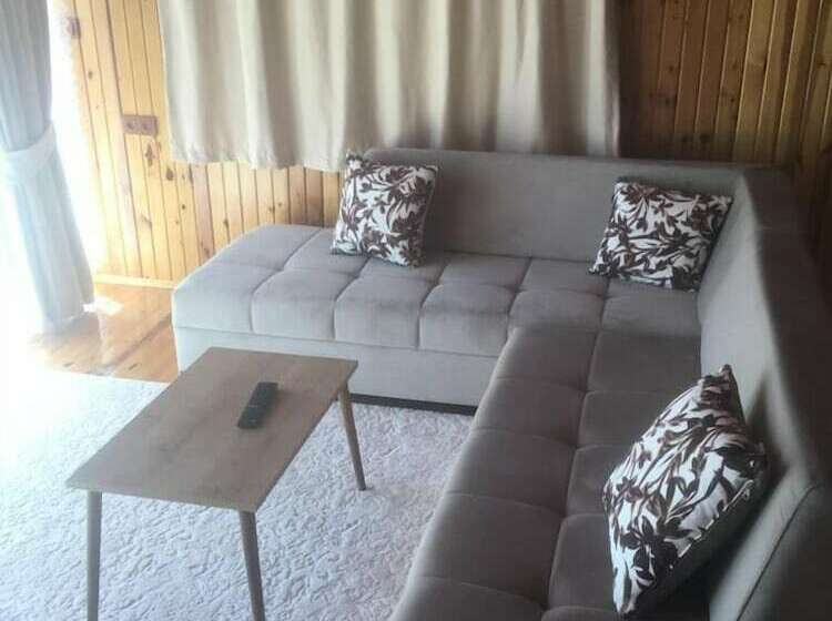 Bed and Breakfast Yenivadi