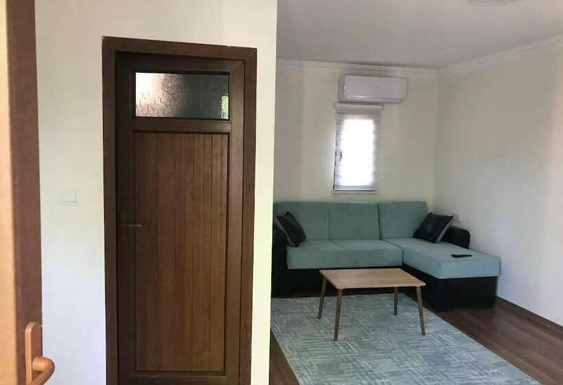 Bed and Breakfast Yenivadi