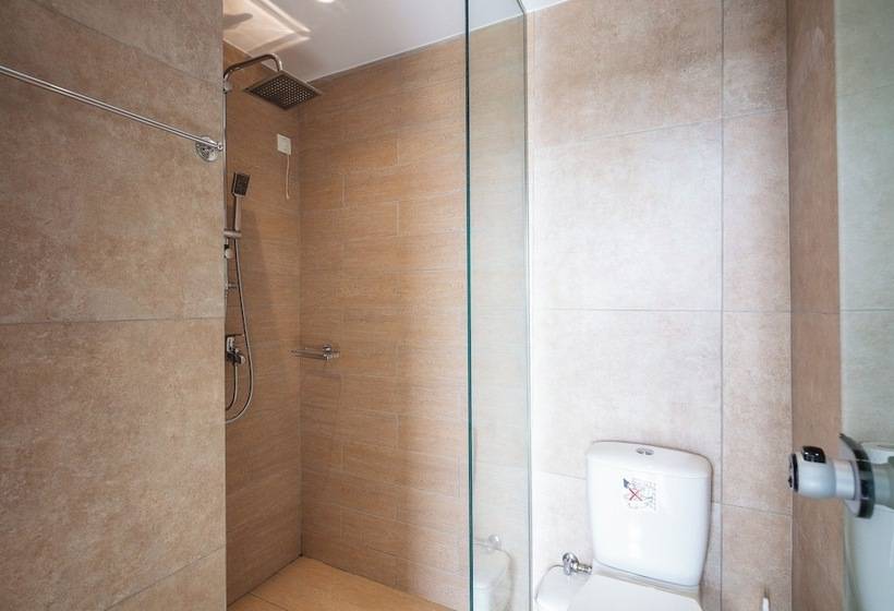 Golden Bay Boutique Hotel & Bungalows