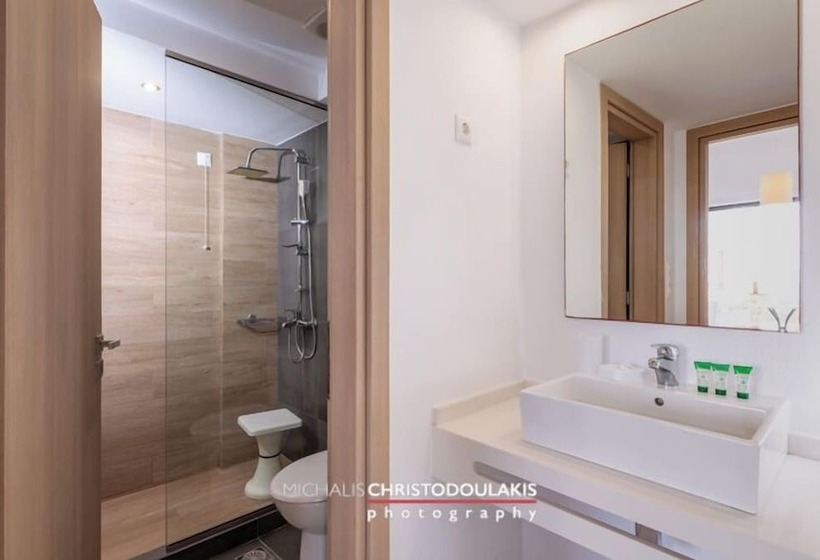 Golden Bay Boutique Hotel & Bungalows