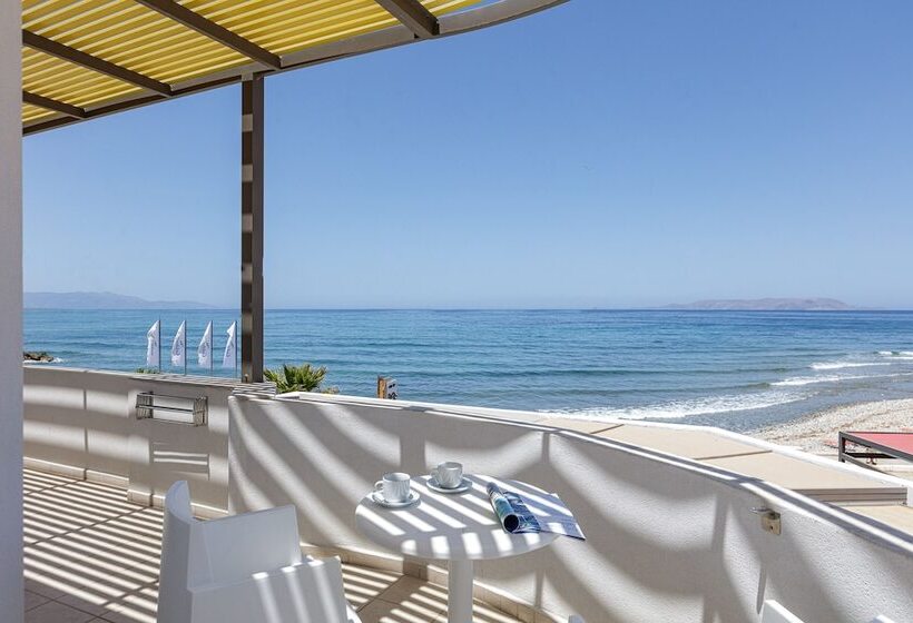 Golden Bay Boutique Hotel & Bungalows