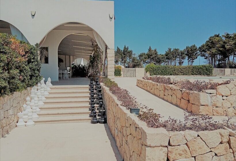 مسافرخانه Armonia