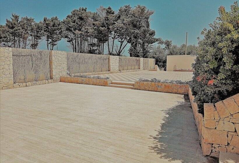 مسافرخانه Armonia