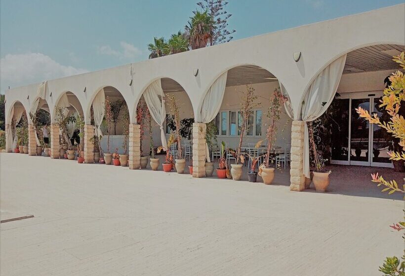 مسافرخانه Armonia