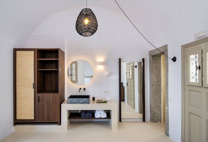 هتل Azanti Suites