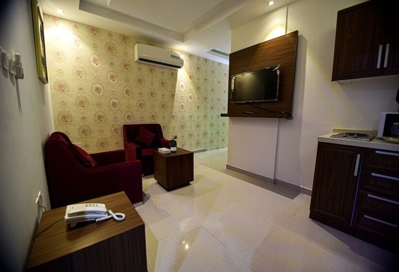 בית מלון כפרי Laylati Al Hamra