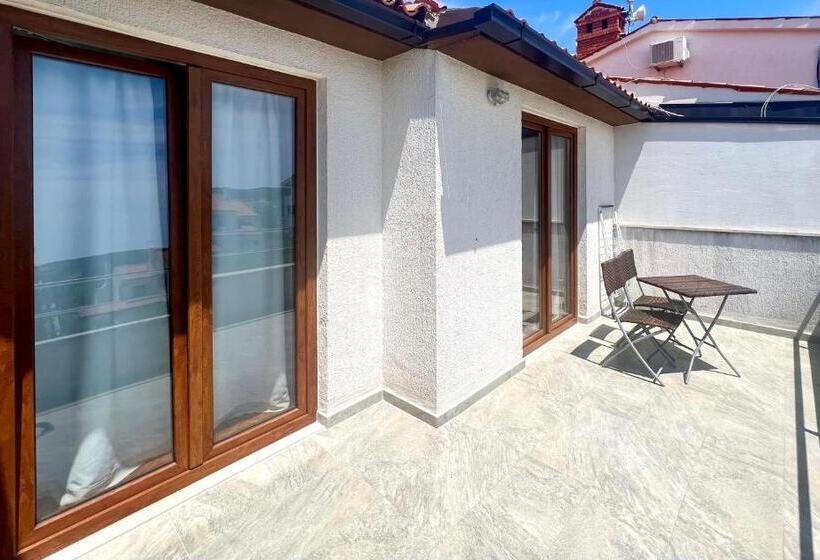 Пансион Linc Rooms & Apartments