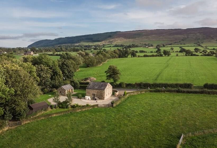 إقامة Beautiful Secluded 2 Bed Barn With Woodfire Hottub