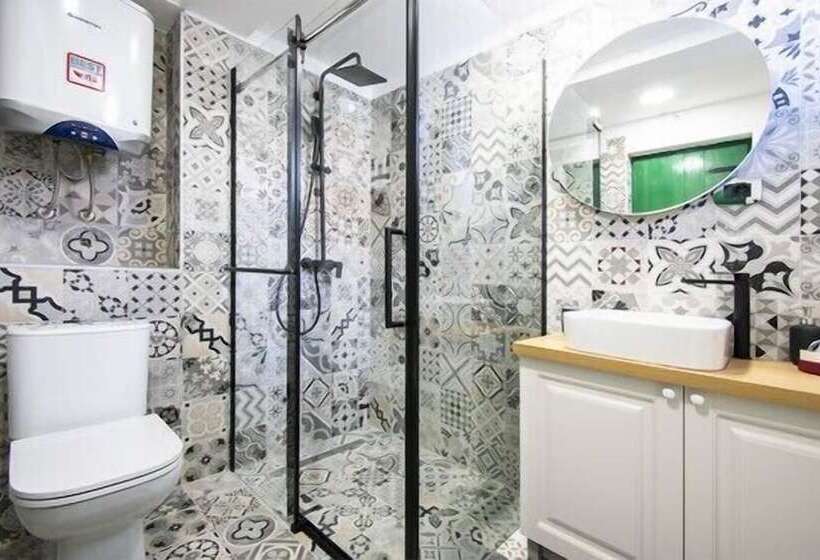 住所  Charming 3 Bed House In Tribunj