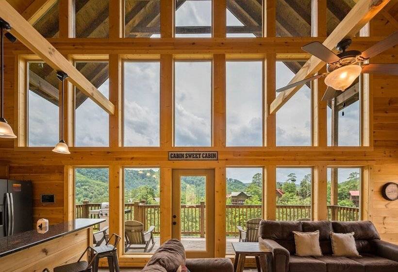 Bear Necessities   3 Bedrooms, 3 Baths, Sleeps 10 3 Cabin By Redawning