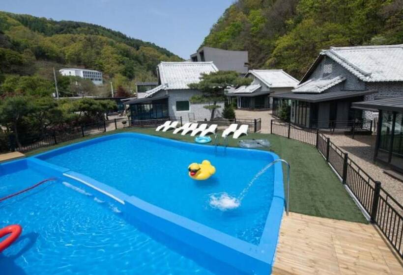 Gapyeong Chunhyang And Bangja Pension