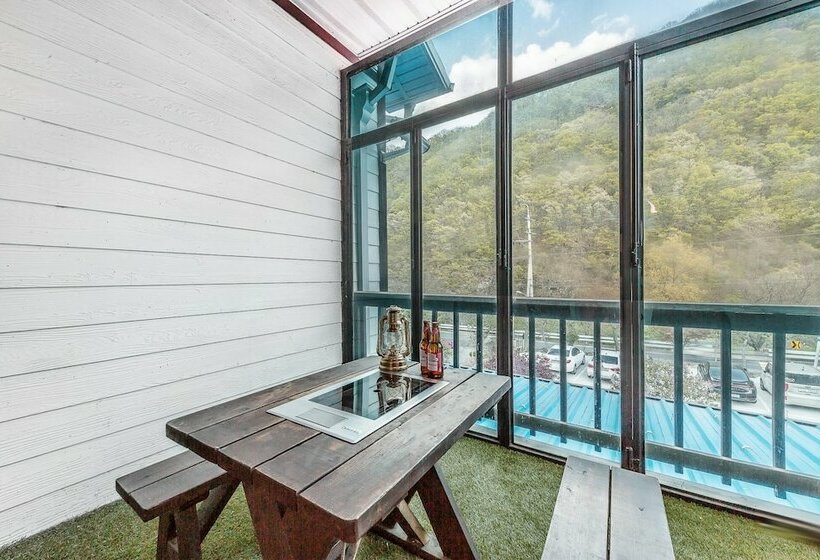 Gapyeong Lagostheme Pension