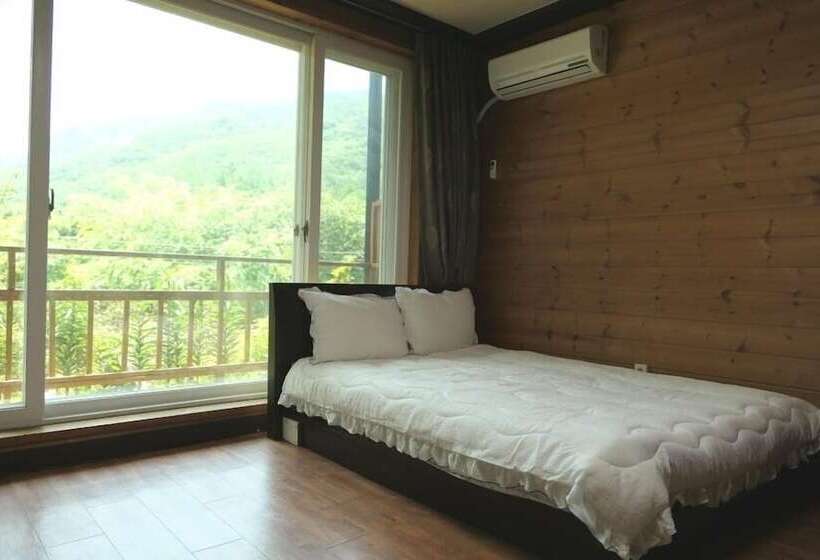 Gapyeong Ongdalsam Pension