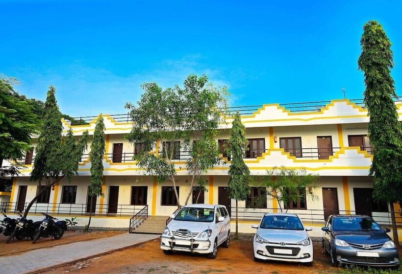 בית מלון כפרי Rani Residency