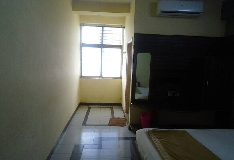 בית מלון כפרי Sai Residency