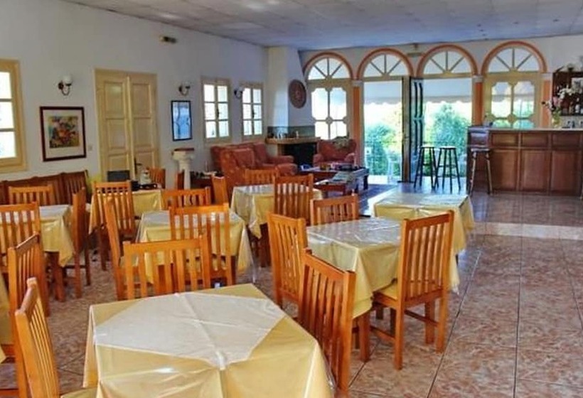 膳宿费 Apraos Bay Hotel In Kalamaki Beach  A Peaceful Area With Great Sea View