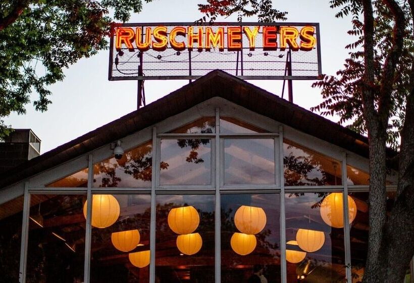 بنسيون Ruschmeyers #5   Queen