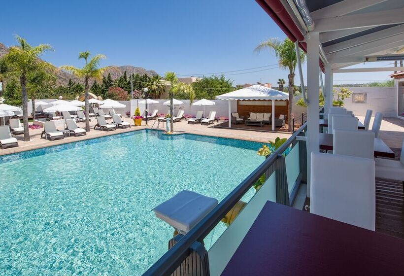 פנסיון Suite Room For 5